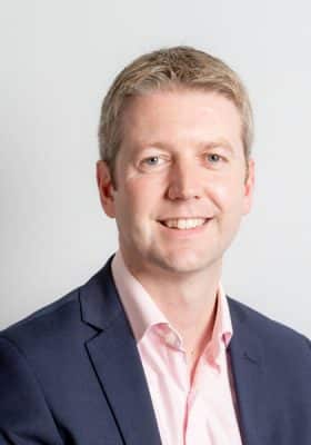 Graham Bruce Corriculo Director